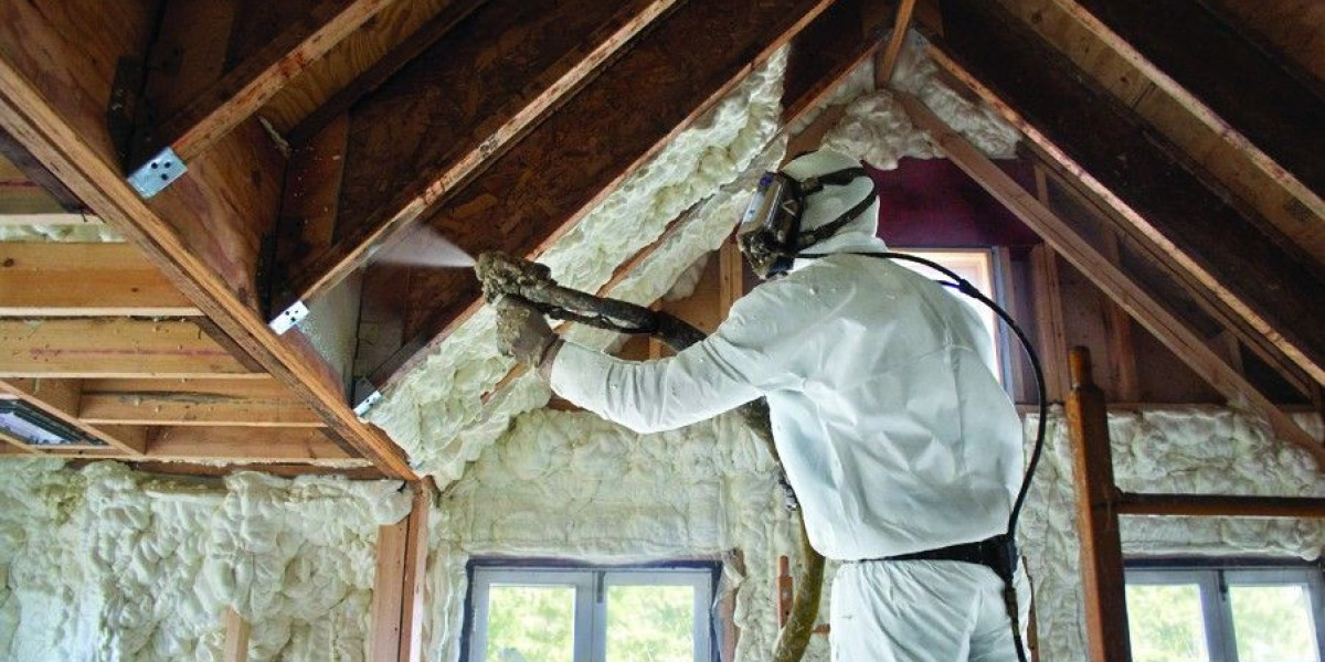 How Professional Insulation Services Boost Energy Efficiency in Eagle Point, OR Homes