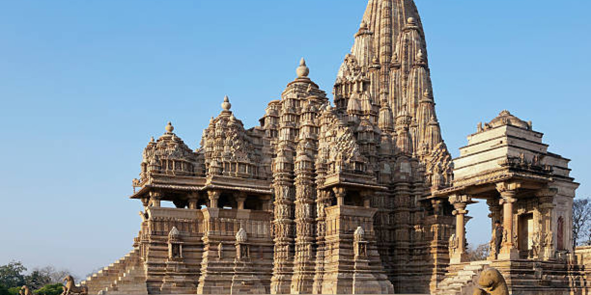 Khajuraho Trip Packages – Experience the Beauty of India