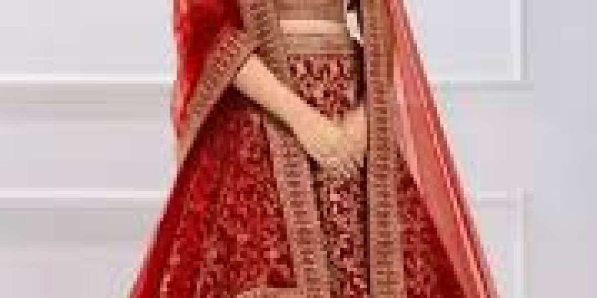 Traditional Lehenga for Girls – A Perfect Blend of Elegance and Style