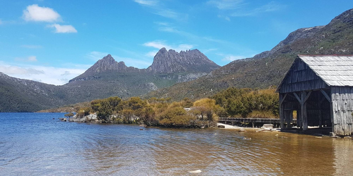 Experience the Magic of Cradle Mountain – Book Your Ultimate Adventure Now