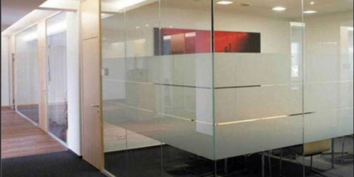 Перегородки из стекла: где и как купить качественные решения для вашего интерьера