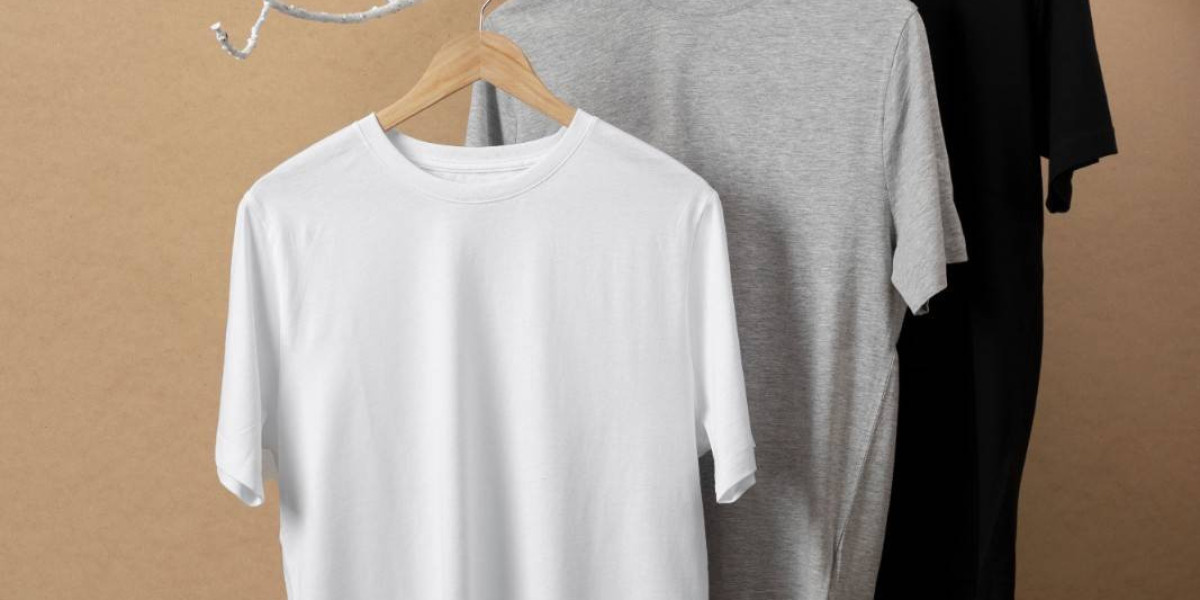 Stylish & Comfortable Men’s T-Shirts – Perfect for Every Occasion