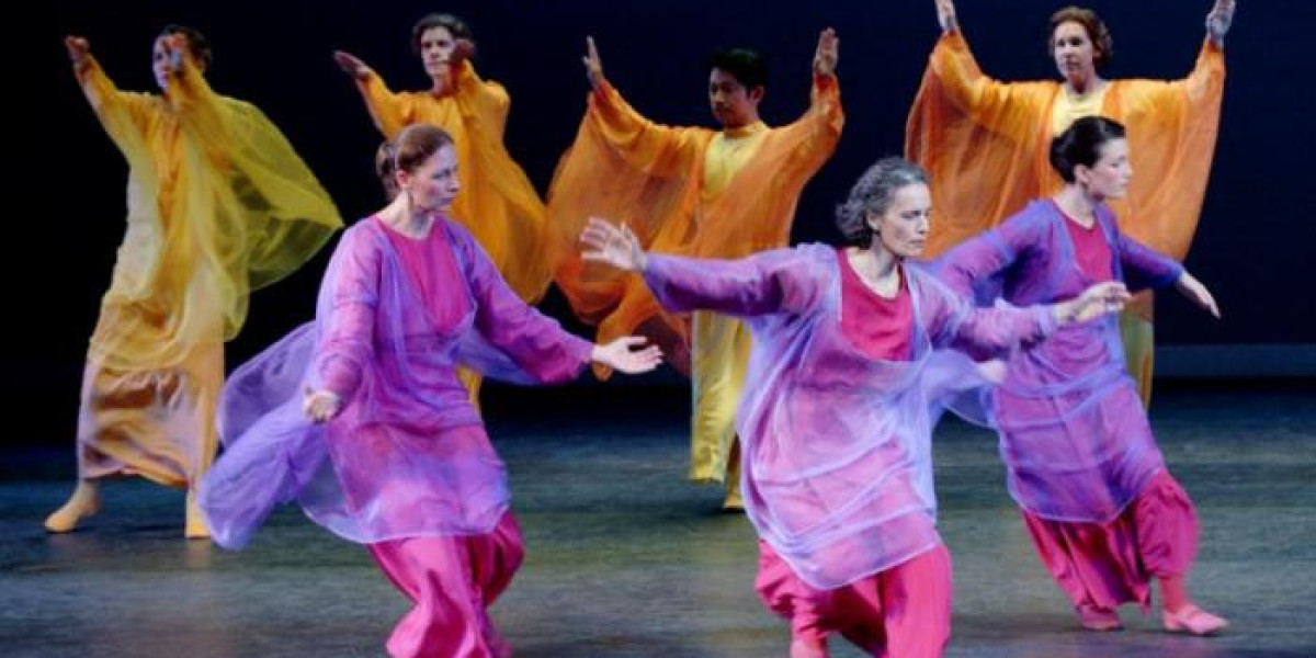 Dance School in Zug – Move with Style and Confidence