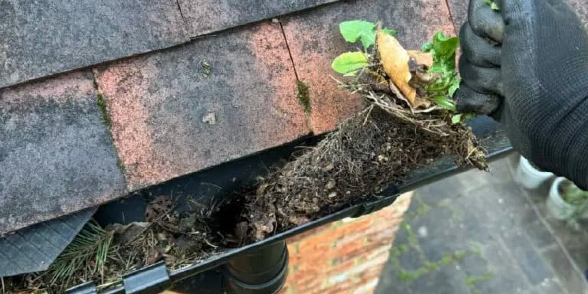 Downpipe Cleaning Service Chorlton: Protect Your Home with Expert Soffits Cleaning